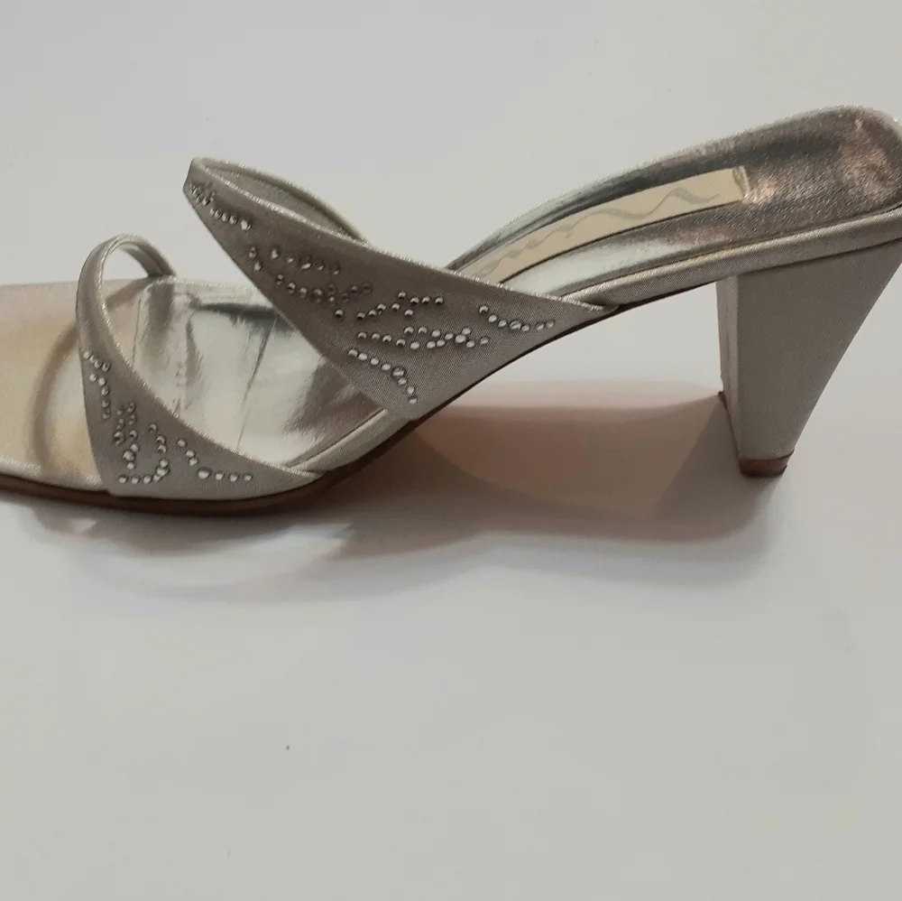 Nina Silver Rhinestone Dress Shoes High Heels Christmas Holiday NYE Party Size 9